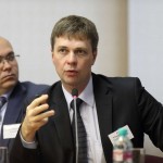 Антон Струченевский – главный экономист Cбербанка CIB (Москва) Антон Струченевский – главный экономист Cбербанка CIB (Москва)