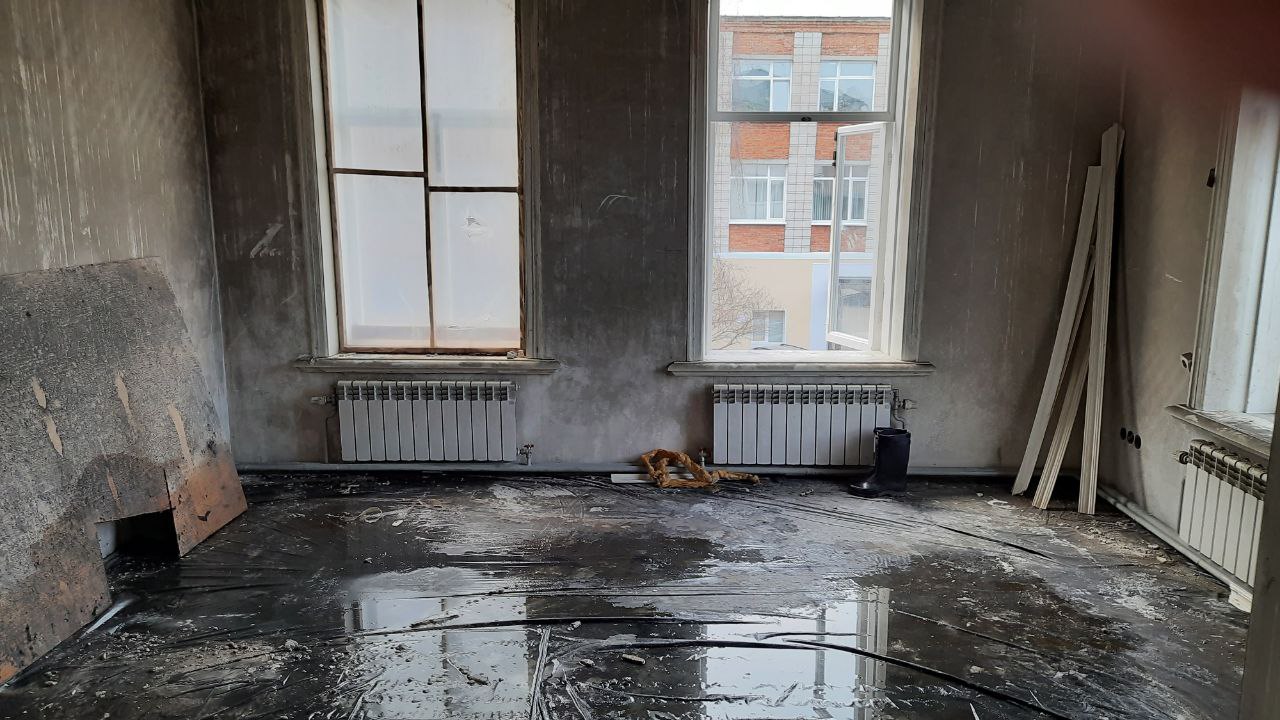 Фото: Валентина Бейкова. Внутри дома после пожара 