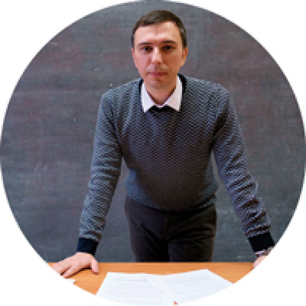Евгений Пчелинцев — заведующий международной лабораторией статистики случайных процессов и количественного финансового анализа ТГУ