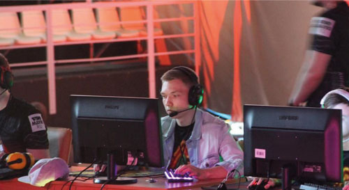 Киберспорт: сколько можно заработать, играя в Counter-Strike Киберспорт: сколько можно заработать, играя в Counter-Strike